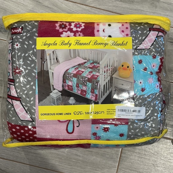 Sapphire Home Super Soft and Cozy Blanket, 40" x 50" nwt - Picture 2 of 3